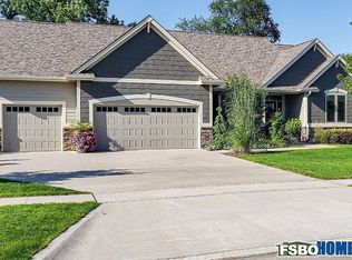 10601 NW 75th Pl, Johnston, IA 50131