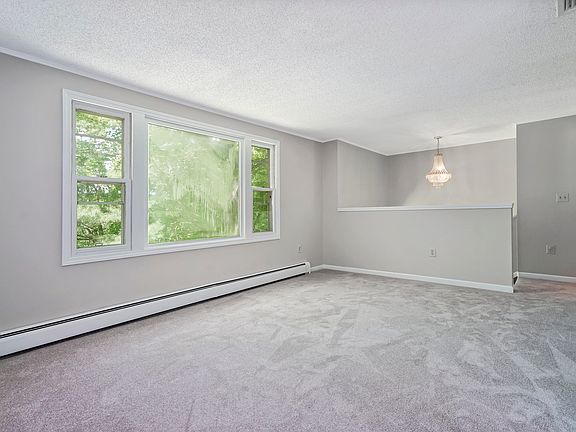 3rd image of 45 Bonaventure Ave