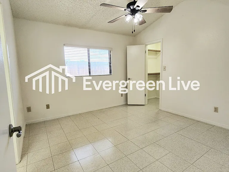 2223 Zia Ct — Photo 18