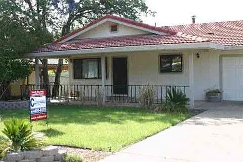 5385 Treasure Hill Dr photo 1