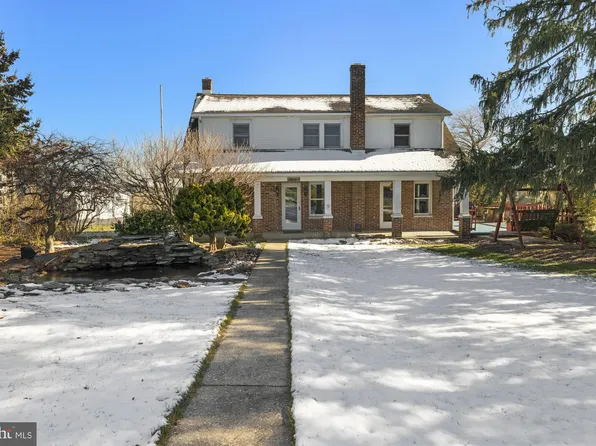 10709 Mount Zion Rd, Glen Rock, PA 17327