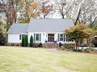 905 Edgewood Dr, Sheffield, AL 35660