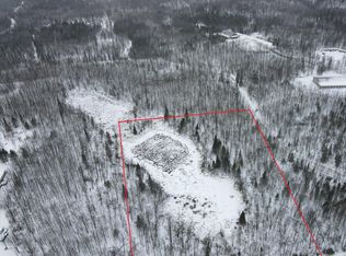 101 Baich Dr, Coleraine, MN 55722