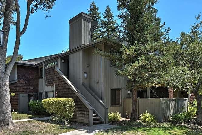 1st image of 1915 La Terrace Cir
