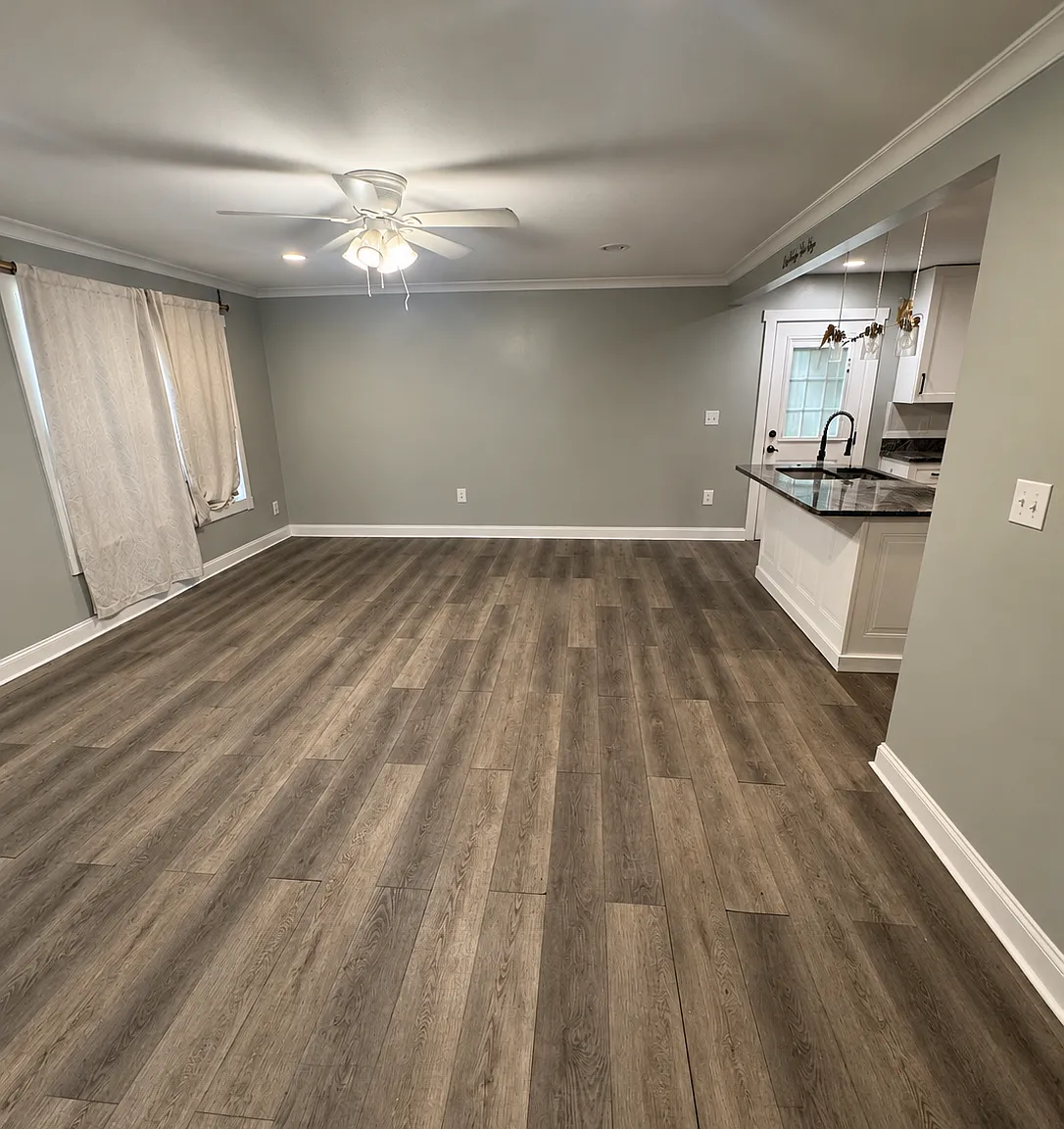 3 bed, 888 sqft, $1,700 — Photo 4