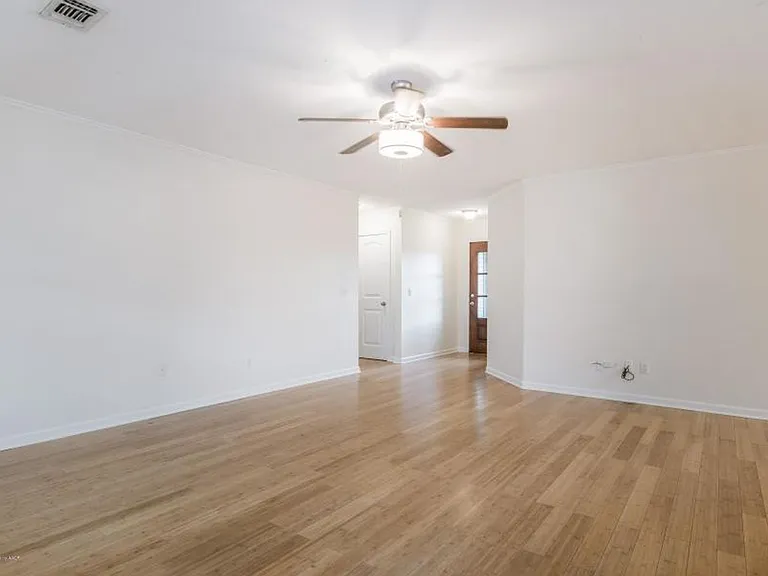 8 Windy Meadow Ln — Photo 6