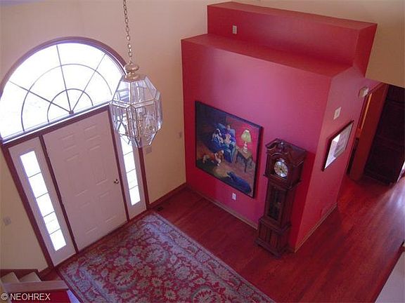 4th image of 305 Whitetail Dr