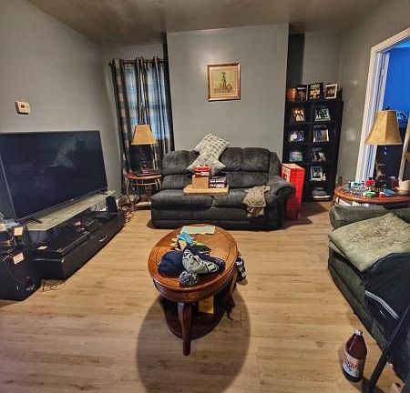 3rd image of 157 William St
