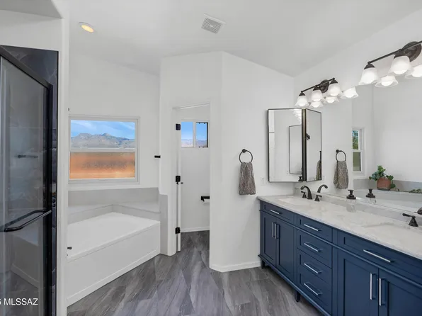 7979 E Maggie Ct, Tucson, AZ 85715