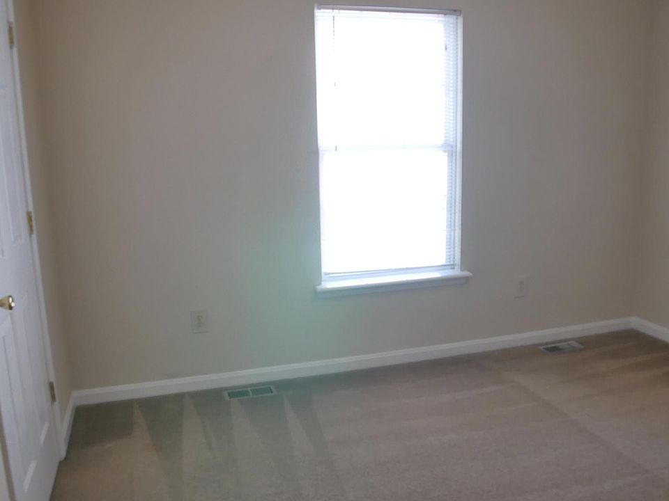 2nd image of 208 University Ave #B