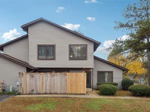 2758 Whitewater Ct, Austell, GA 30106
