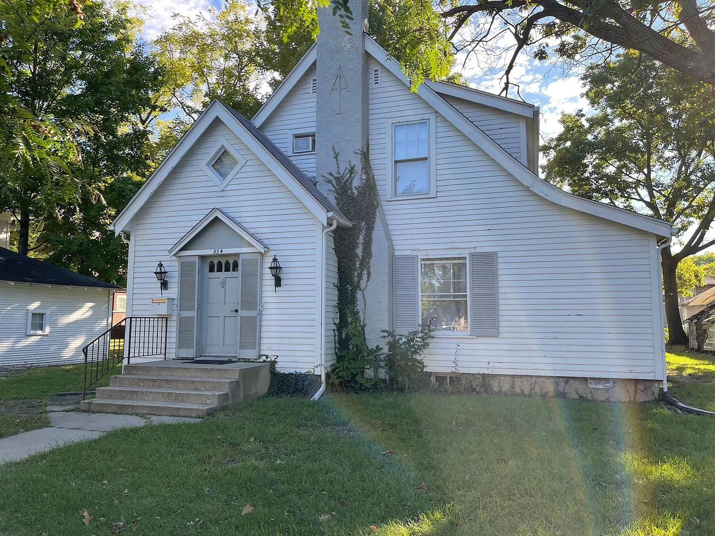 3 Bedroom 1 Bath in Heart of Campus — Photo 1