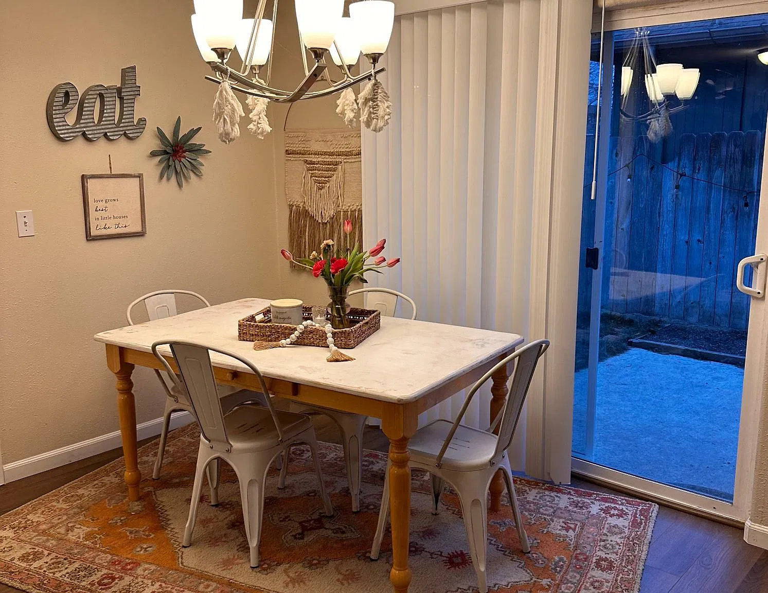 3 bed, 2.5 bath, 1650 sqft, $2,225 — Photo 2