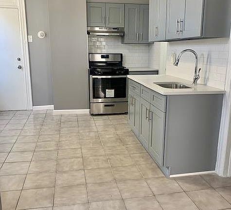 3rd image of 44 E 18th St #2R