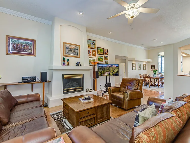 65 Kashmir Rd — Photo 11