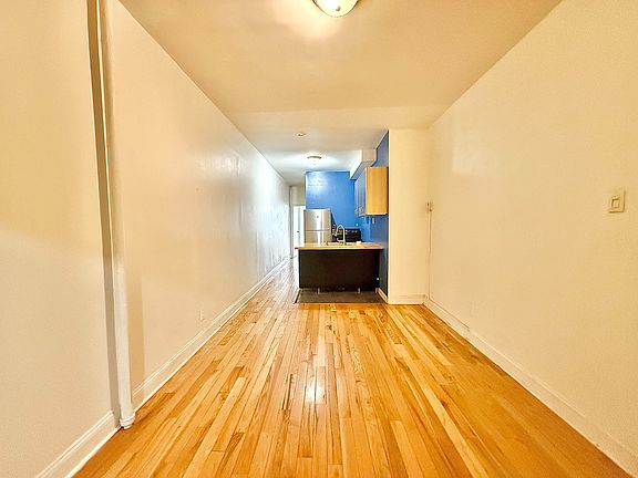 3rd image of 310 Troutman St #1R