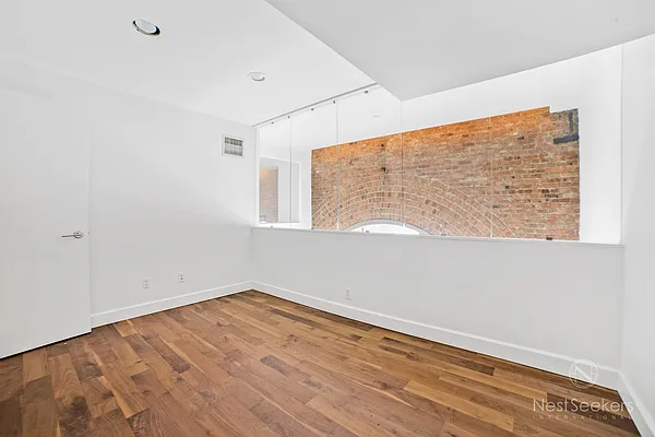 Rented by Nest Seekers International | media 18