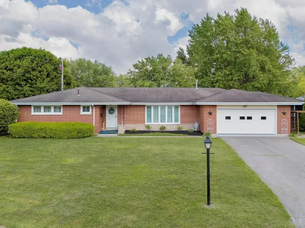 406 S Howard St, Sabina, OH 45169
