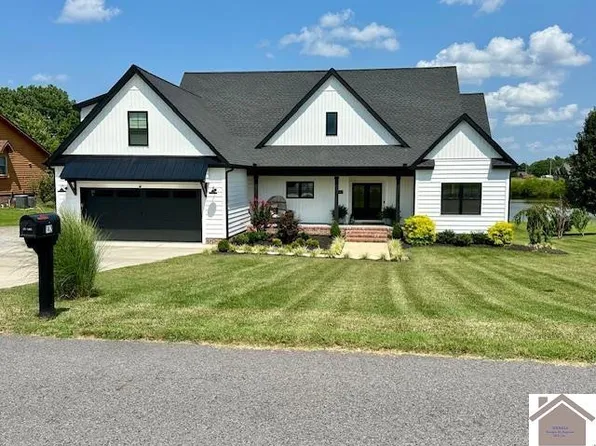 142 Lakeside Dr, Benton, KY 42025