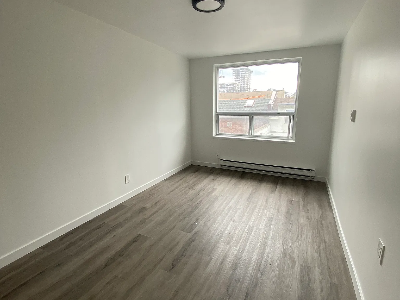 229 Carlton Street — Photo 3