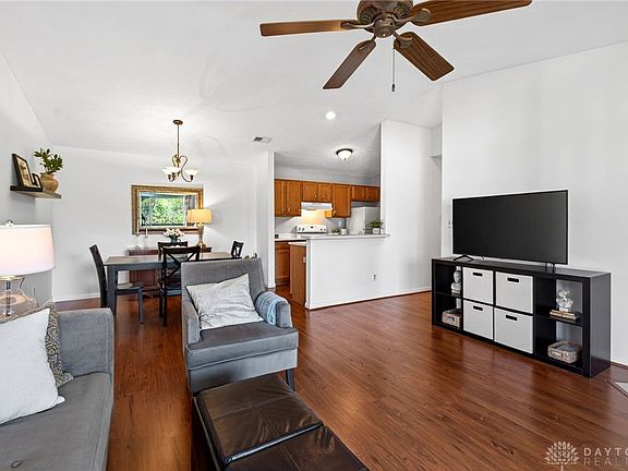 5th image of 148 Mallard Glen Dr APT 8