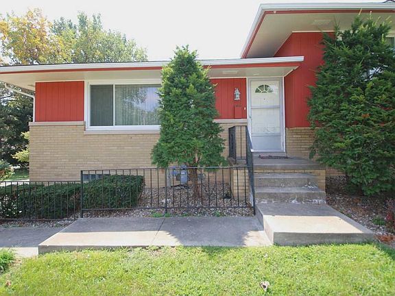 2nd image of 1614 W Glen Ave