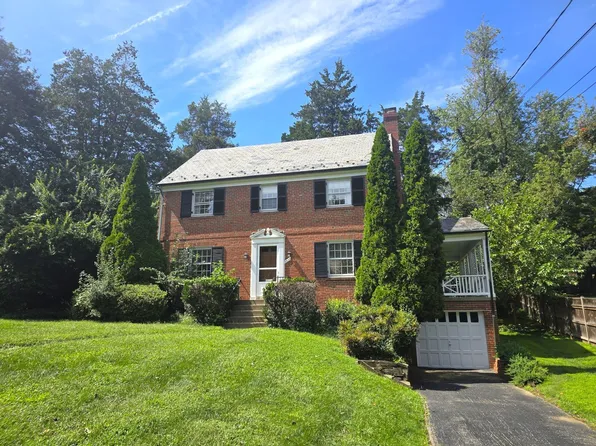 9422 Locust Hill Rd, Bethesda, MD 20814