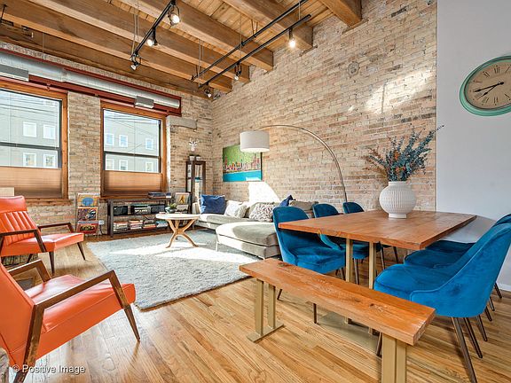 3rd image of 2511 W Moffat St APT 108