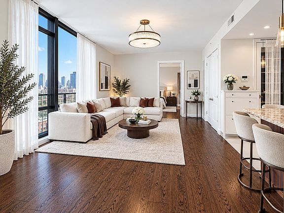 3rd image of 6336 99th St APT 8C