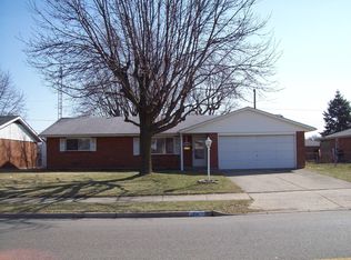 404 Arlington Rd, Brookville, OH 45309