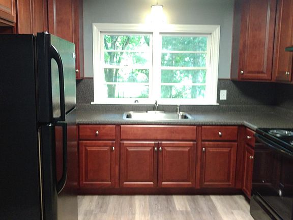 2nd image of 622 Grayson Ave