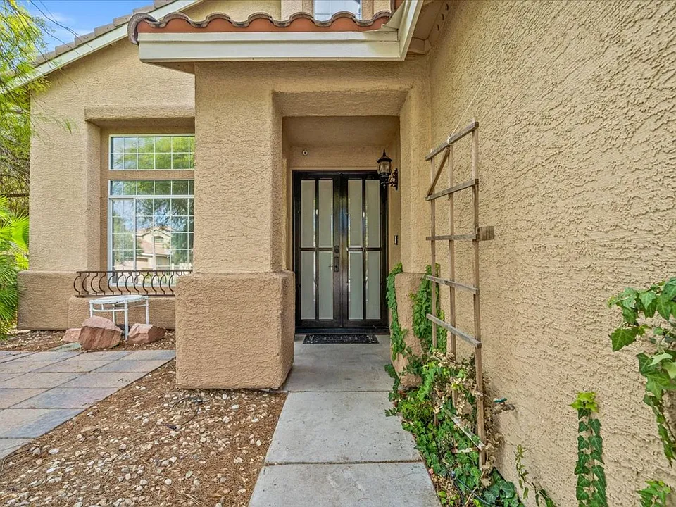 8225 Ruby Mountain Way