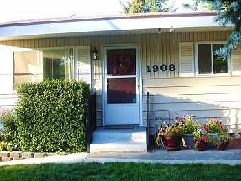 1st image of 1908 NE Bentley Dr