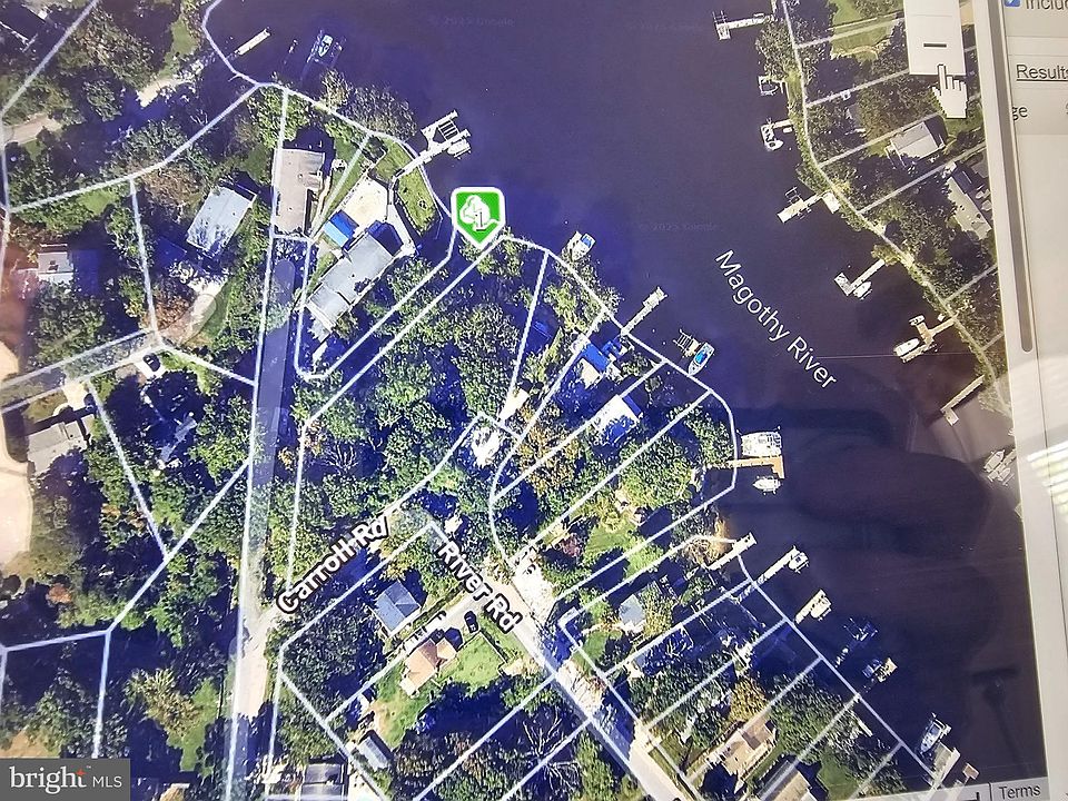 2nd image of 450 Oak Rd