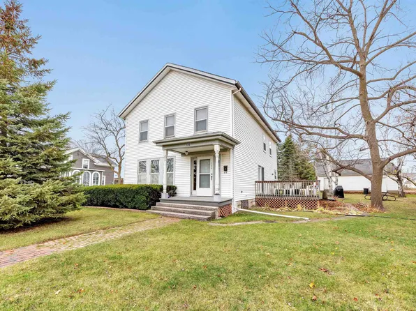 106 E Main St, Glenbeulah, WI 53023