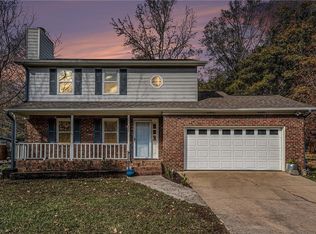 5260 Springtide Ln, Powder Springs, GA 30127