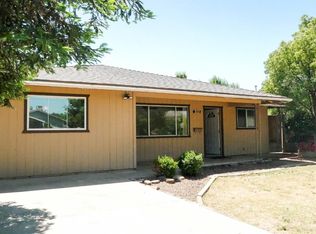 312 N 6th St, Fowler, CA 93625