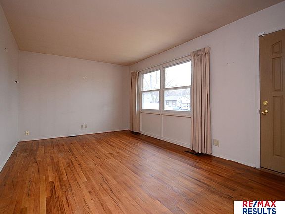 5th image of 4610 Hascall St