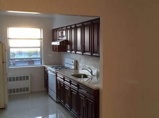6116 185th St, Fresh Meadows, NY 11365