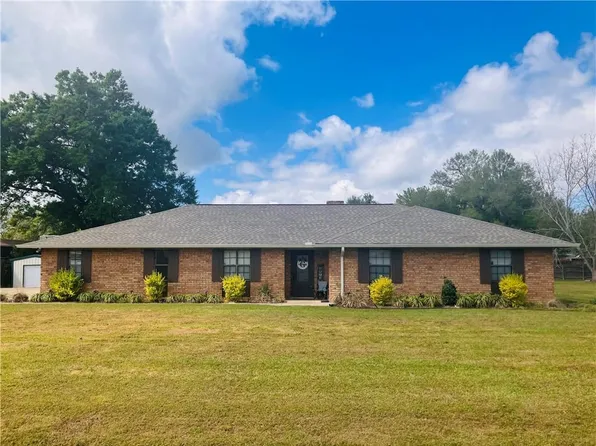 661 Juneau Ave, Marksville, LA 71351