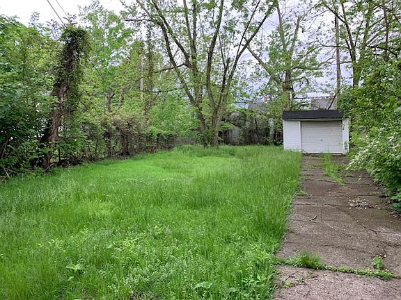 2nd image of 3670 E 142nd St