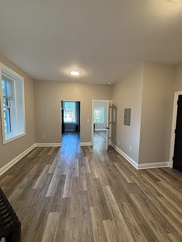 421 W 3rd St #101 Photo 1