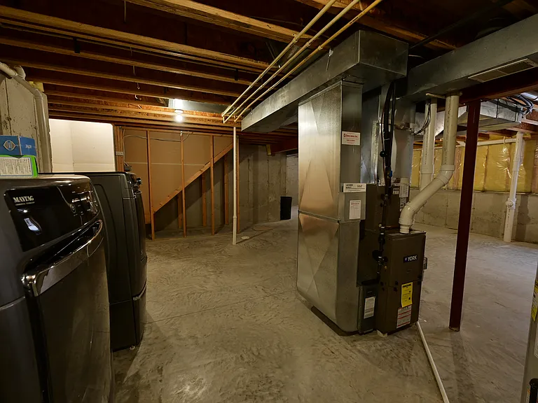 7810 Twinflower Dr — Photo 35
