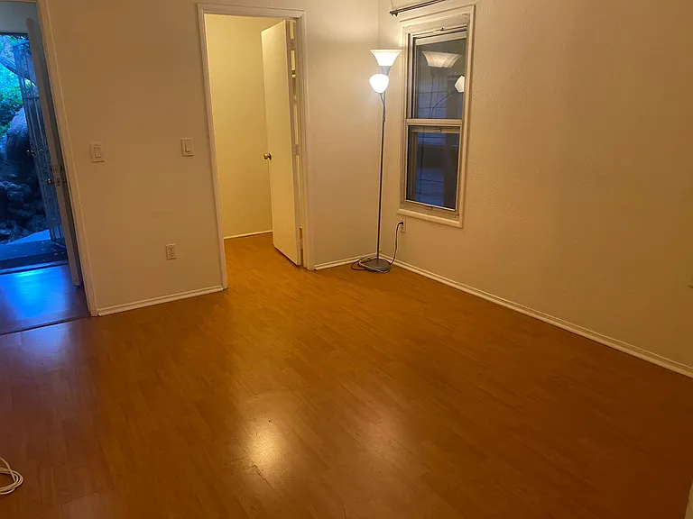 715 Huntley Dr — Photo 10