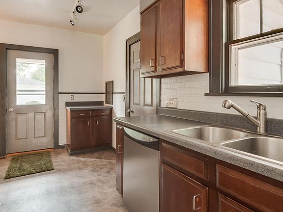 4th image of 311 Evelyn Ave