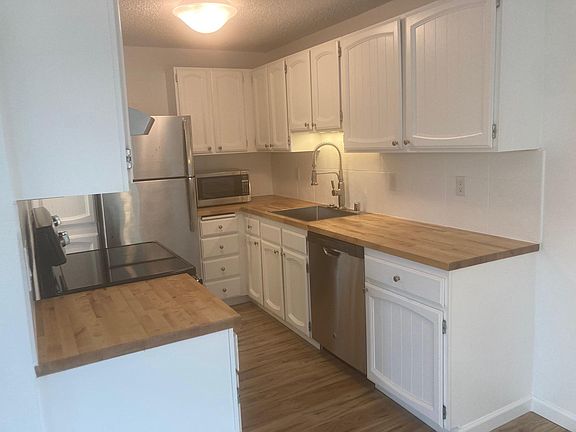 2nd image of 323 5th Ave APT D