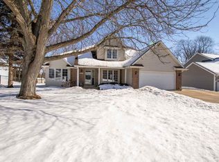 1280 Revere Ridge Rd, Rockford, IL 61108