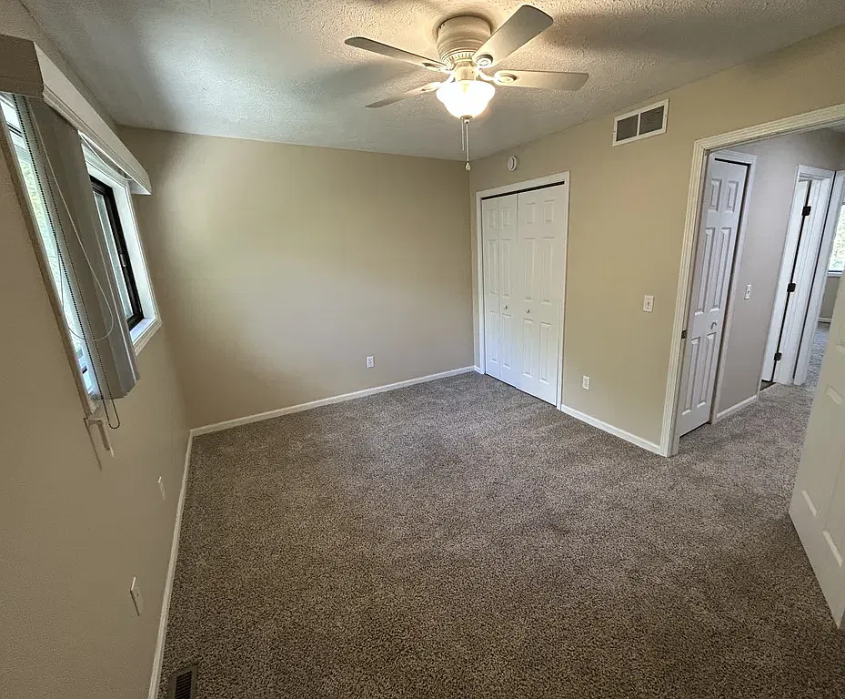 Regency Drive Townhomes — Photo 3