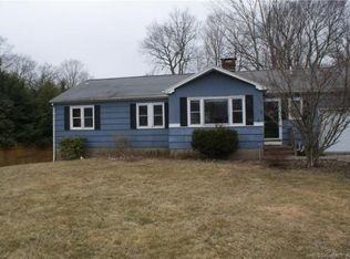 3 Diamond Dr, Newtown, CT 06470