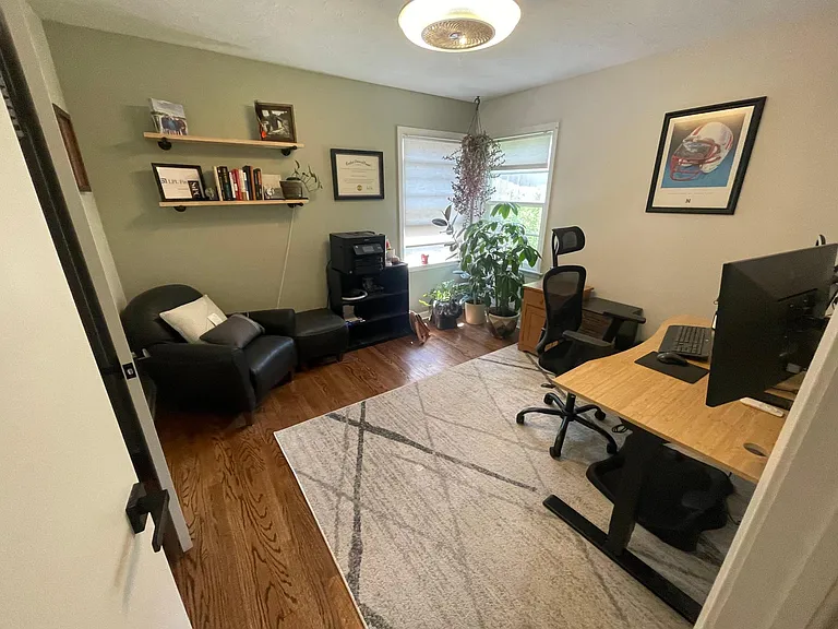 4105 B St — Photo 13